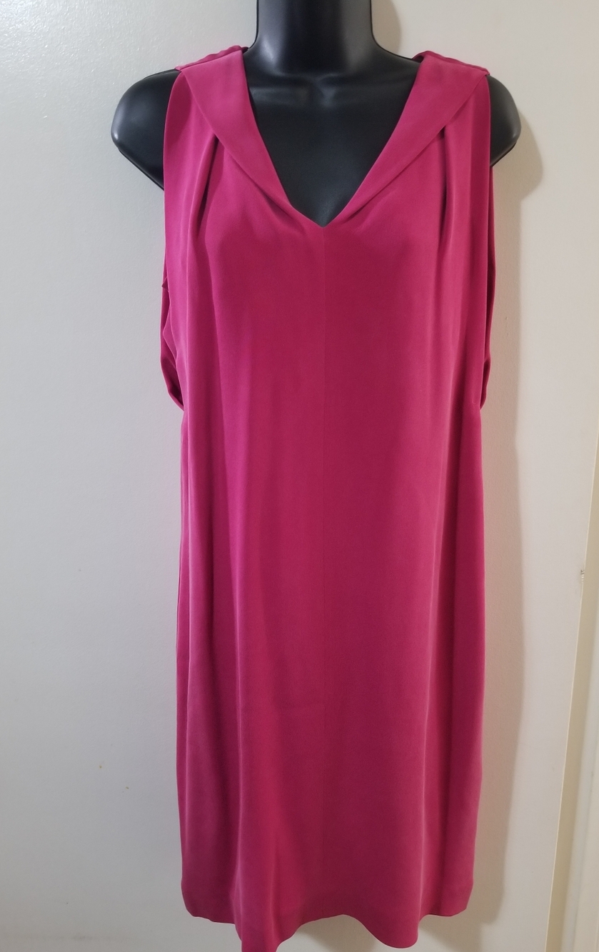 Max Mara Pink Crepe Shift Dress Draped V-Neck Sleeveless Italy 31 Wedding Guest